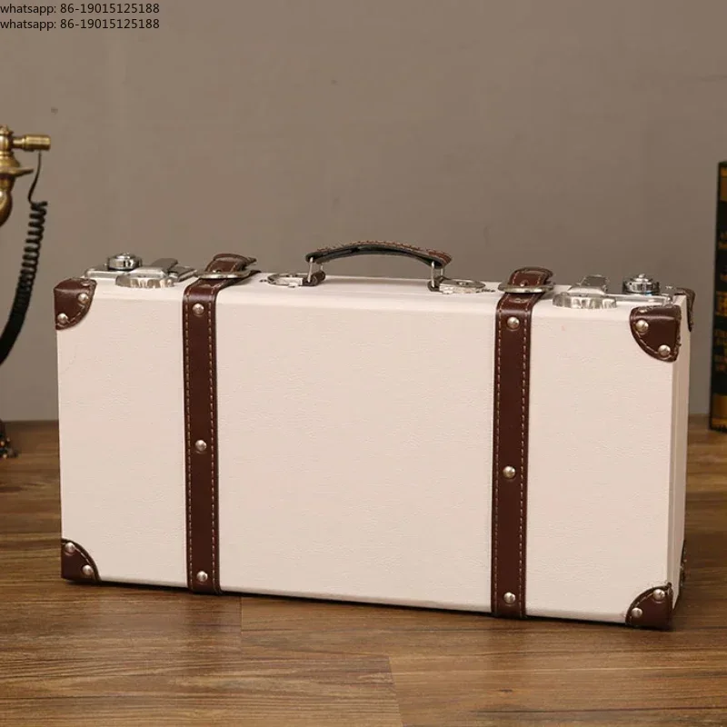 Nouveautés : Figurines en cuir - Photography Lighting Style avis et prix